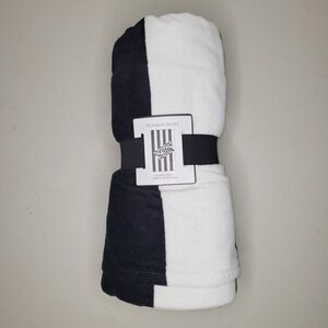 Victoria's Secret Beach Towel Black White Stripes Logo NEW